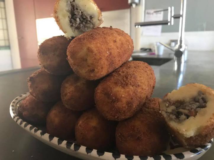 28870120_1598043033607317_7948395960570087553_n